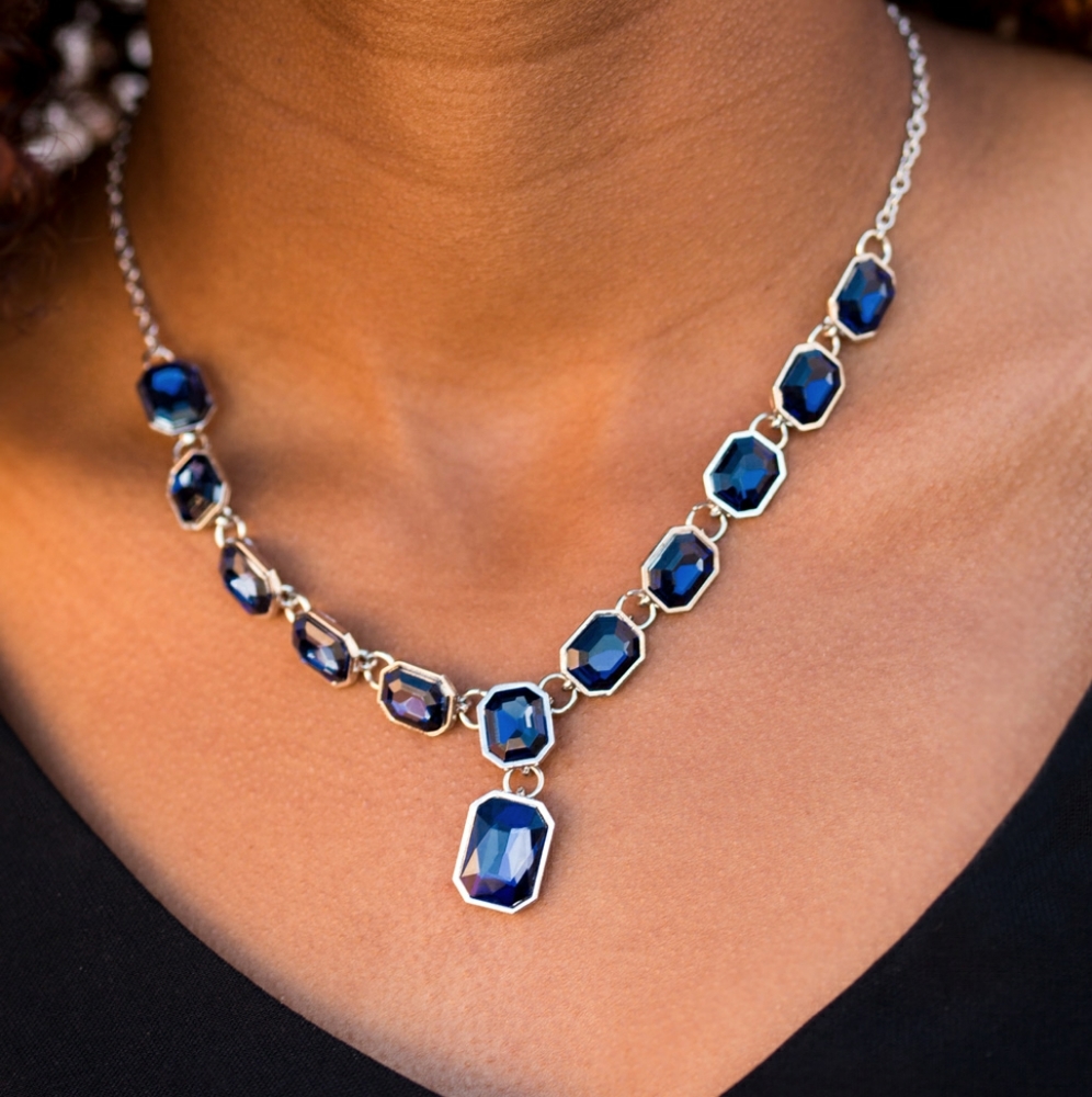 Necklace and earrings set